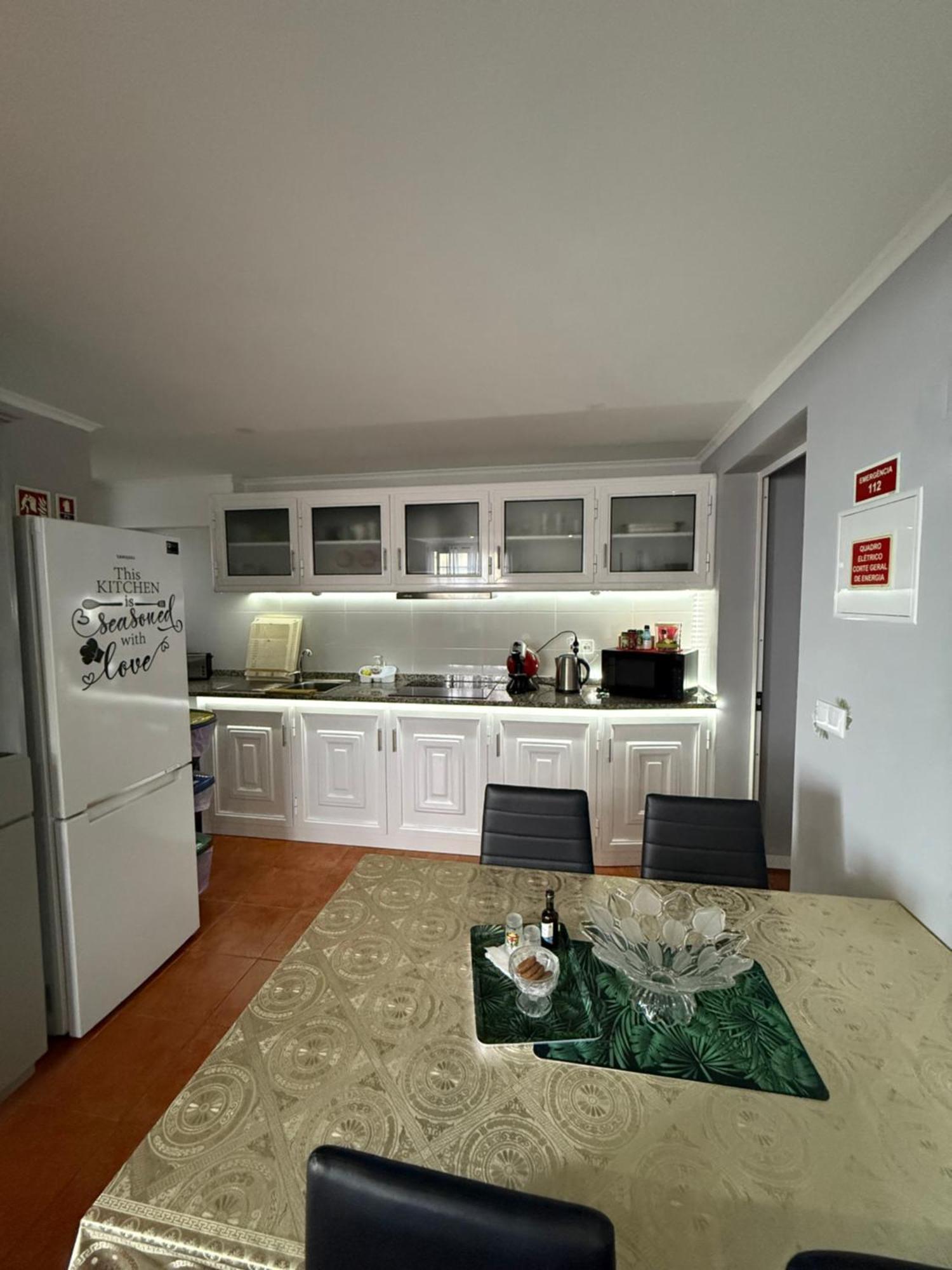 Appartement Gouveia Family Escape à Machico  Extérieur photo